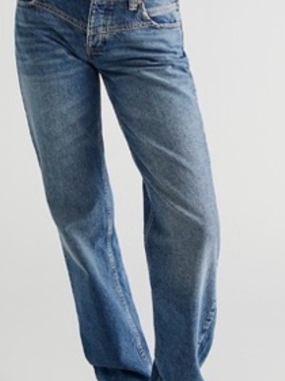 We The Free Women's Shelby low rise boyfriend Jeans in Medium Blue Wash